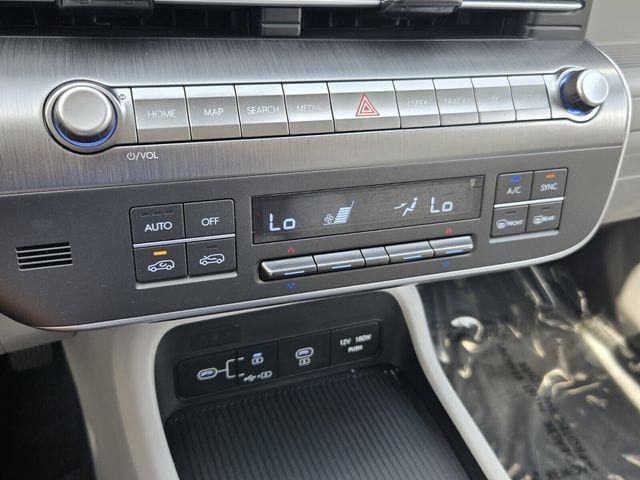 2024 Hyundai Kona SEL - Photo 16