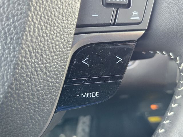 2025 Toyota Camry SE - Photo 25