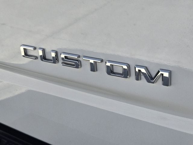 2024 Chevrolet Silverado 1500 Custom - Photo 10