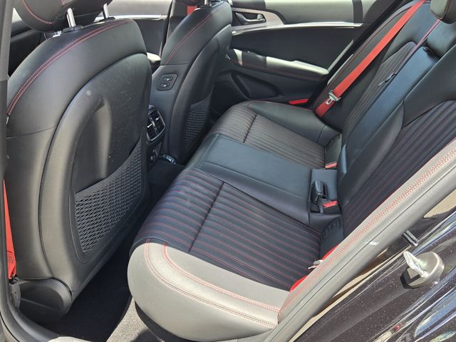 2023 GENESIS G70 Standard - Photo 11