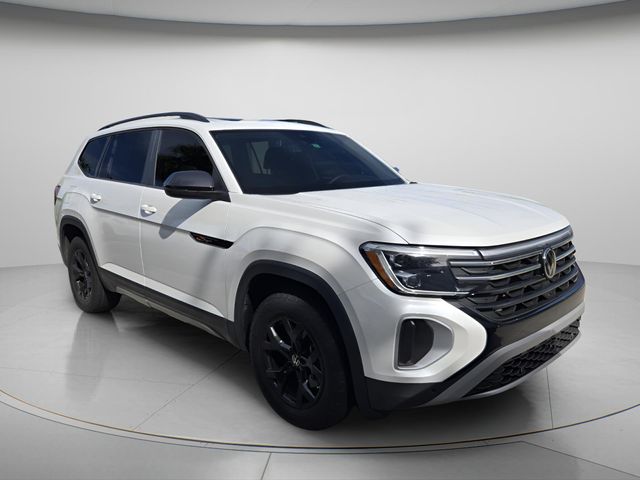 2024 Volkswagen Atlas Atlas Peak Edition - Photo 3