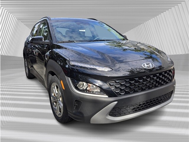 2022 Hyundai Kona SEL N Line photo 2