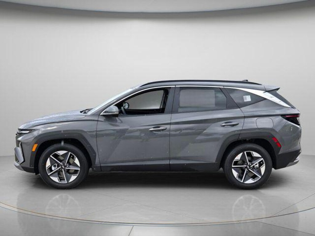 New 2026 Hyundai Tucson SEL Premium FWD SUV