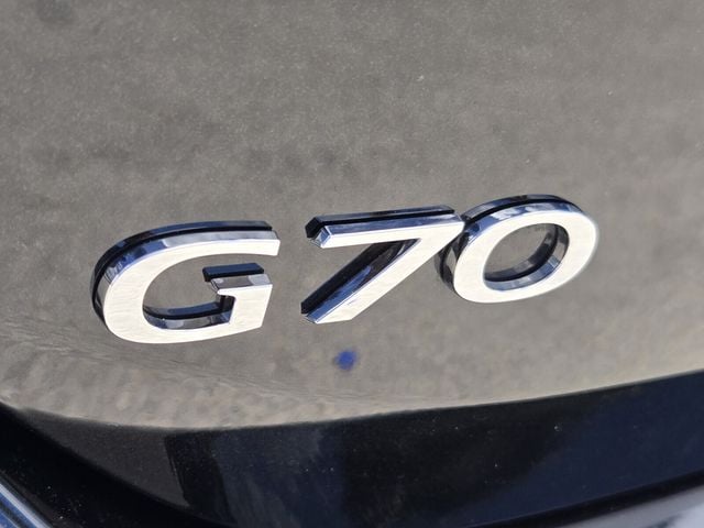 2023 GENESIS G70 Standard - Photo 14
