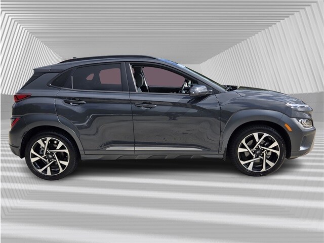 2023 Hyundai Kona Limited photo 2