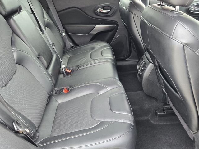 2022 Jeep Cherokee Latitude Lux - Photo 16