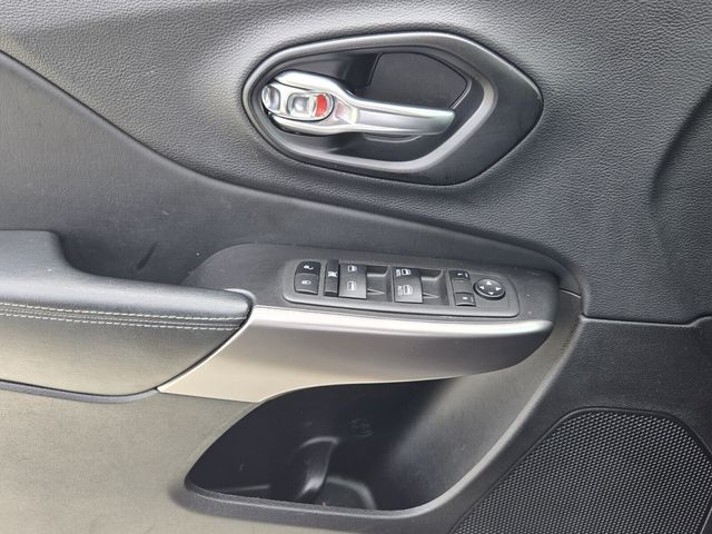 2022 Jeep Cherokee Latitude Lux - Photo 27