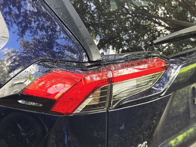 2025 Toyota RAV4 XLE Premium - Photo 7