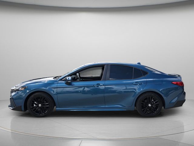 2025 Toyota Camry SE - Photo 3