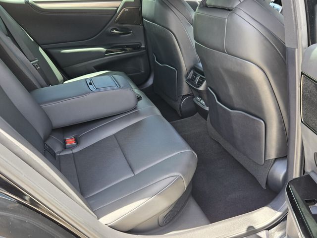 2024 Lexus ES Hybrid 300h F SPORT Handling - Photo 15