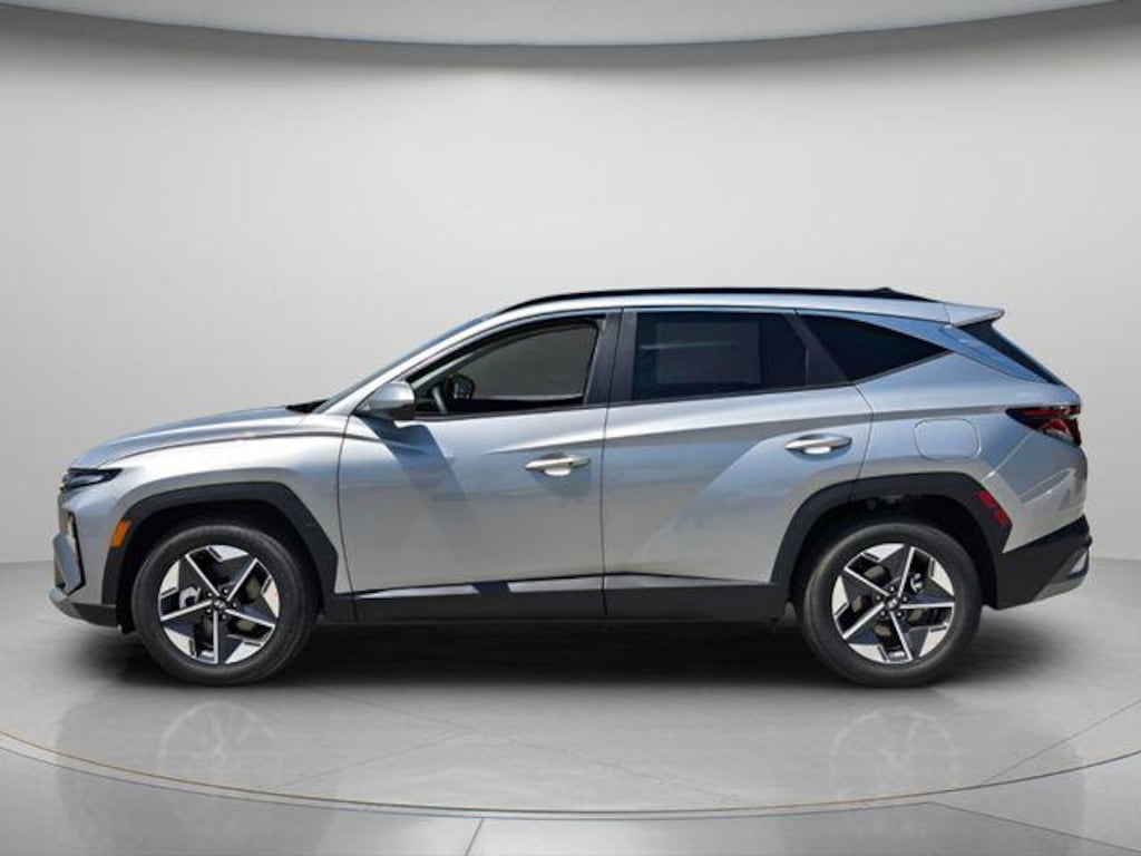 New 2026 Hyundai Tucson SEL FWD SUV
