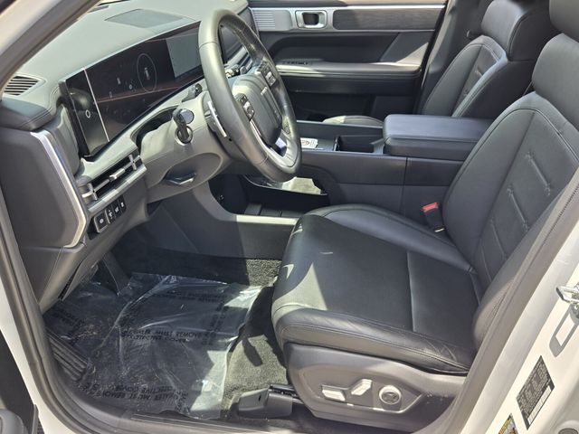 2025 Hyundai Santa Fe Limited - Photo 10