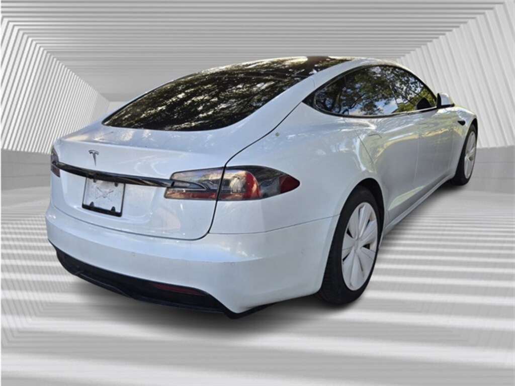 Used 2022 Tesla Model S Base Hatchback