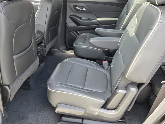 2022 Chevrolet Traverse Premier - Photo 11