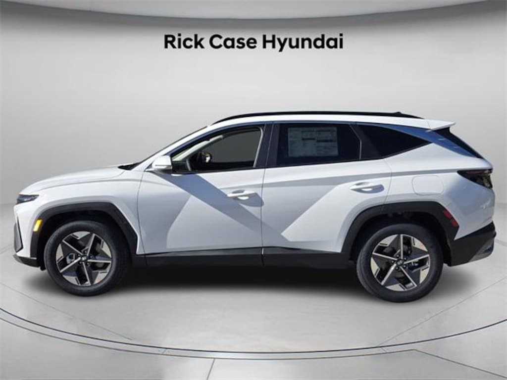 New 2026 Hyundai Tucson SEL Premium FWD SUV