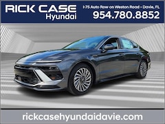 2025 Hyundai Sonata Hybrid Limited Sedan