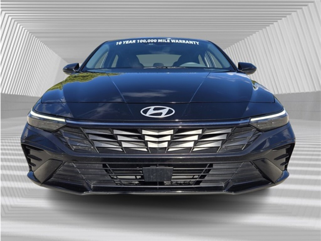 Certified 2025 Hyundai Elantra SEL Convenience Sedan