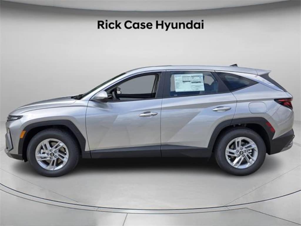 New 2026 Hyundai Tucson SE FWD SUV