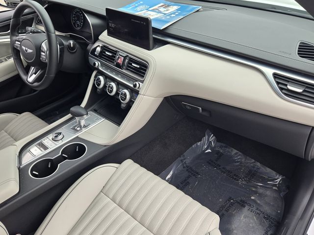 2023 GENESIS G70 Standard - Photo 17