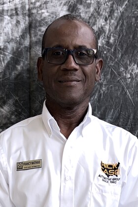 Staff member Francy Mathias from 9299b50e6736