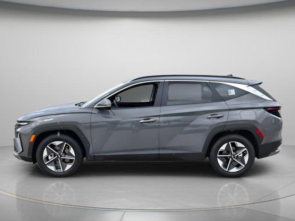New 2026 Hyundai Tucson SEL Premium FWD SUV