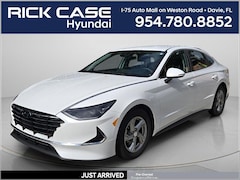 Used 2023 Hyundai Sonata SE Sedan Davie