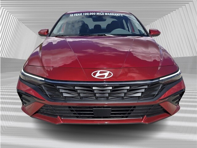 2025 Hyundai Elantra SEL Convenience photo 4