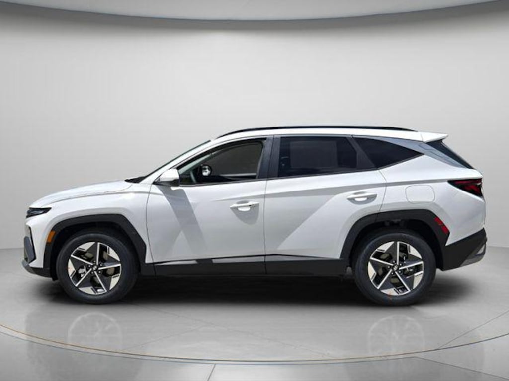 New 2026 Hyundai Tucson SEL FWD SUV