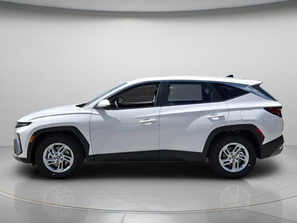 New 2026 Hyundai Tucson SE FWD SUV