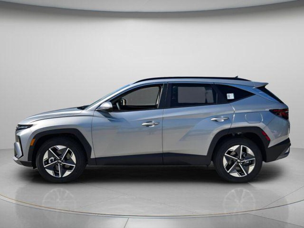 New 2026 Hyundai Tucson SEL FWD SUV