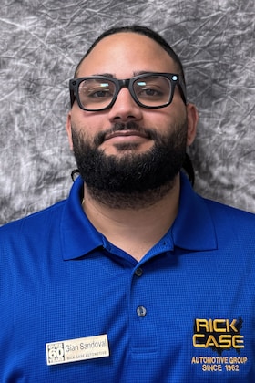 Staff member Gian Sandoval from f3ca5c5322ec