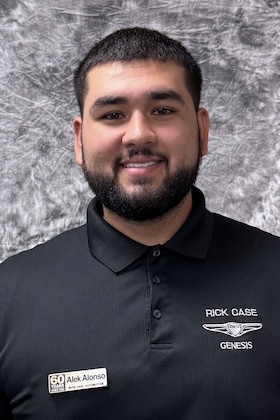Staff member Alek Alonso from 9859ac266689