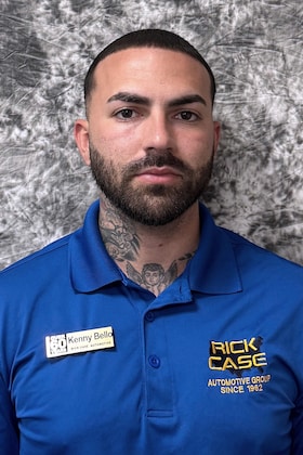 Staff member Kenny Bello from f3ca5c5322ec