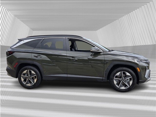2025 Hyundai Tucson SEL Convenience photo 2