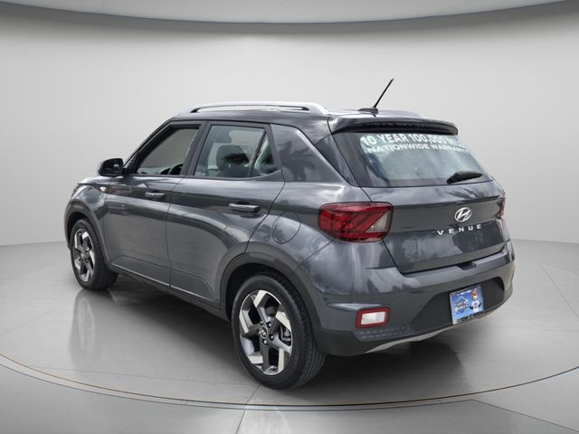 2023 Hyundai Venue Limited - Photo 8