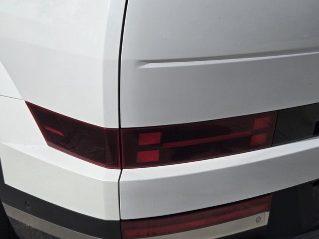 2025 Hyundai Santa Fe Limited - Photo 8
