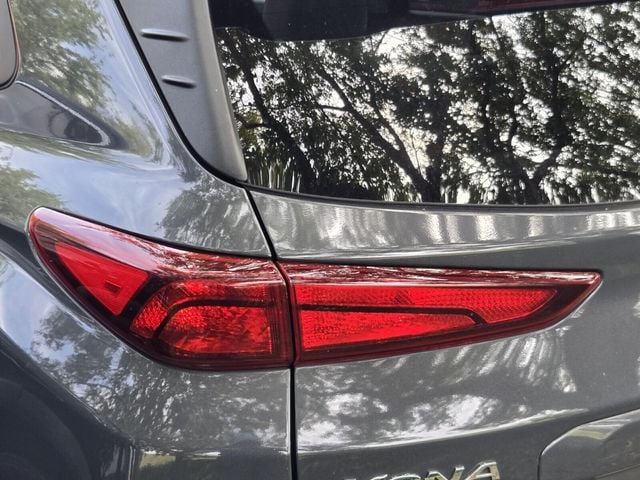 2023 Hyundai Kona SEL - Photo 8