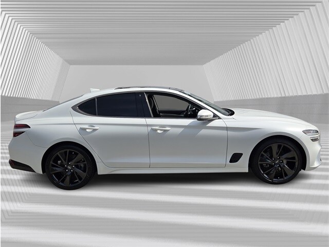 2023 Genesis G70 Sport Prestige photo 3