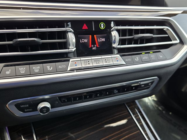 2020 BMW X5 40i - Photo 18