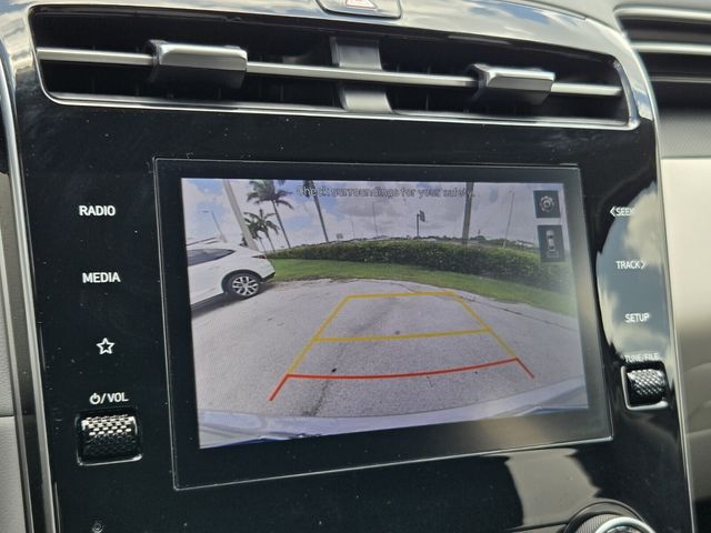 2023 Hyundai Tucson SE - Photo 18