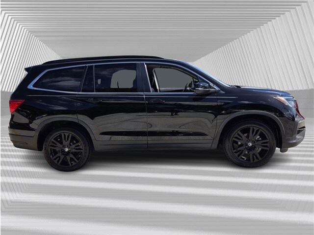 2022 Honda Pilot Special Edition photo 3