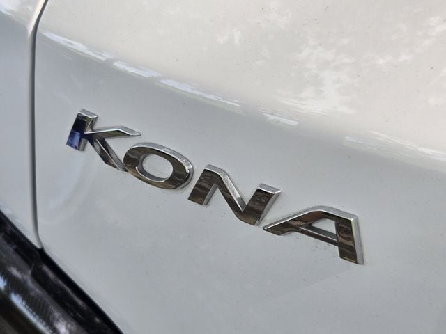 2022 Hyundai Kona SEL - Photo 11