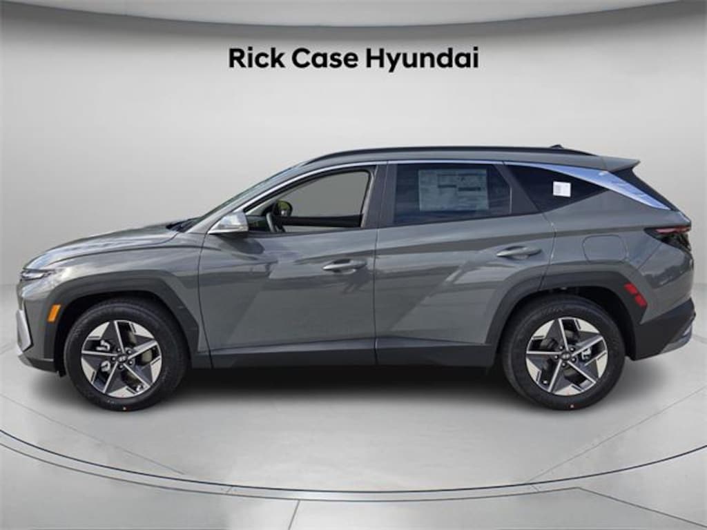 New 2026 Hyundai Tucson SEL Premium FWD SUV