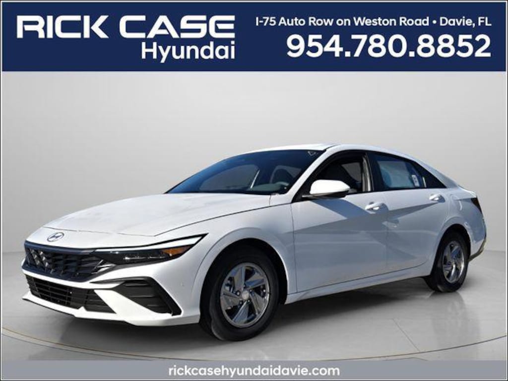 New 2026 Hyundai Elantra SE Sedan