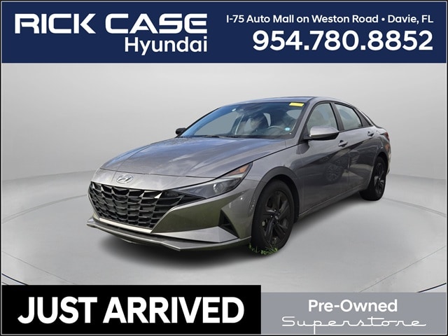 2023 Hyundai Elantra SEL's photo