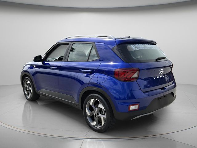 2023 Hyundai Venue Limited - Photo 8