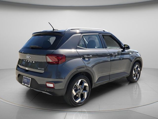 2025 Hyundai Venue Limited - Photo 7