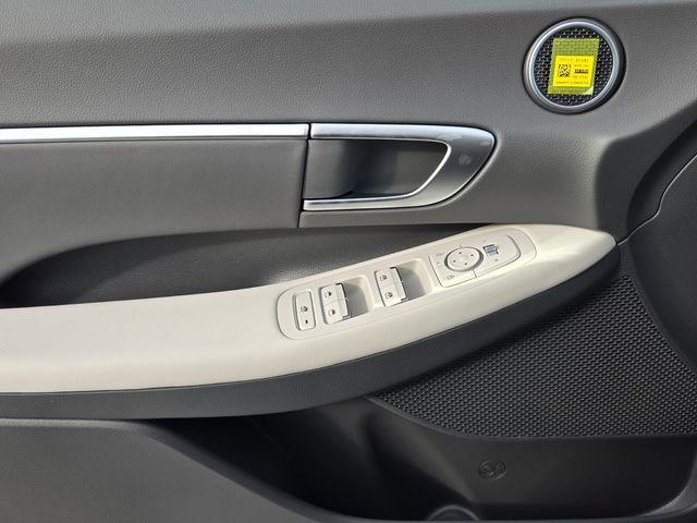 2026 Hyundai Sonata SEL - Photo 15