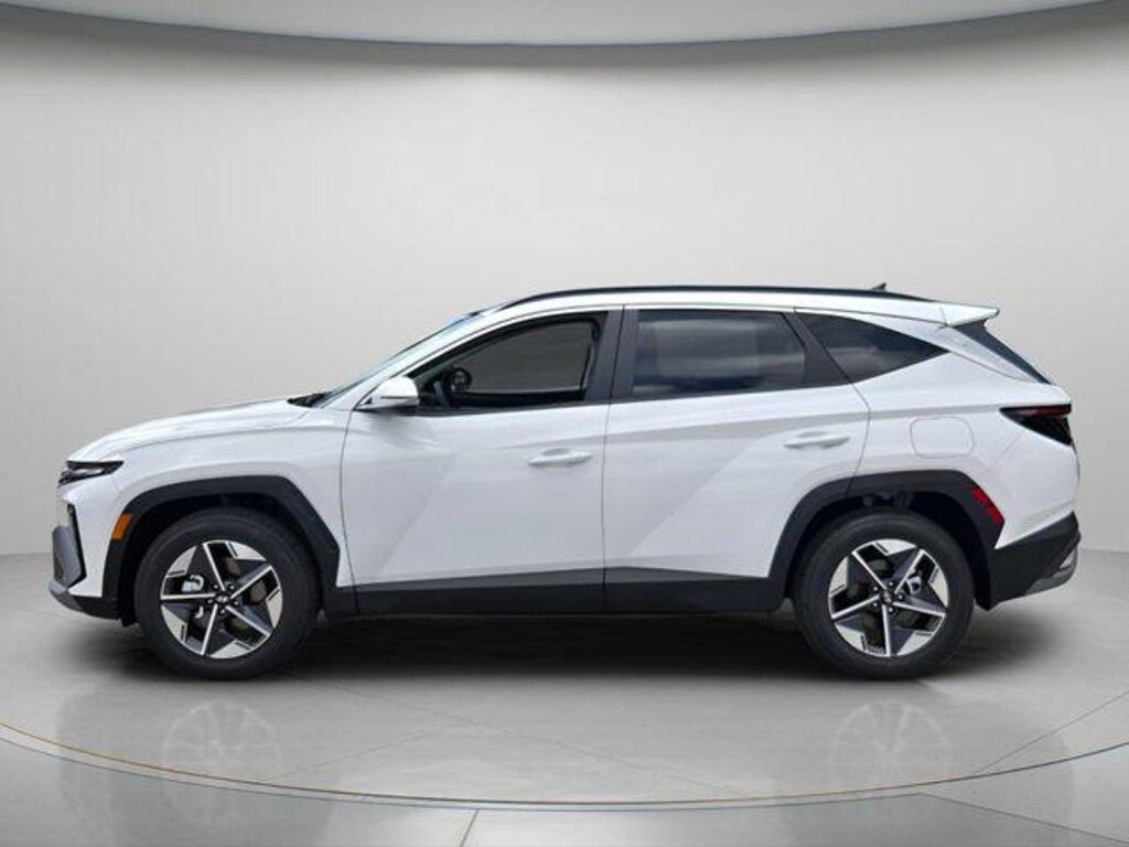 New 2026 Hyundai Tucson SEL Premium FWD SUV