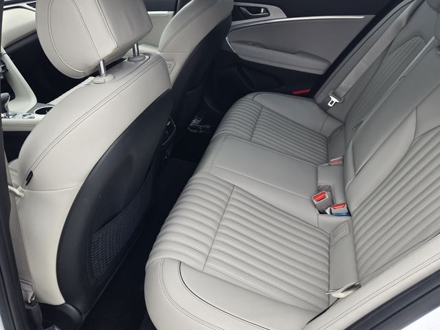 2023 GENESIS G70 Standard - Photo 12